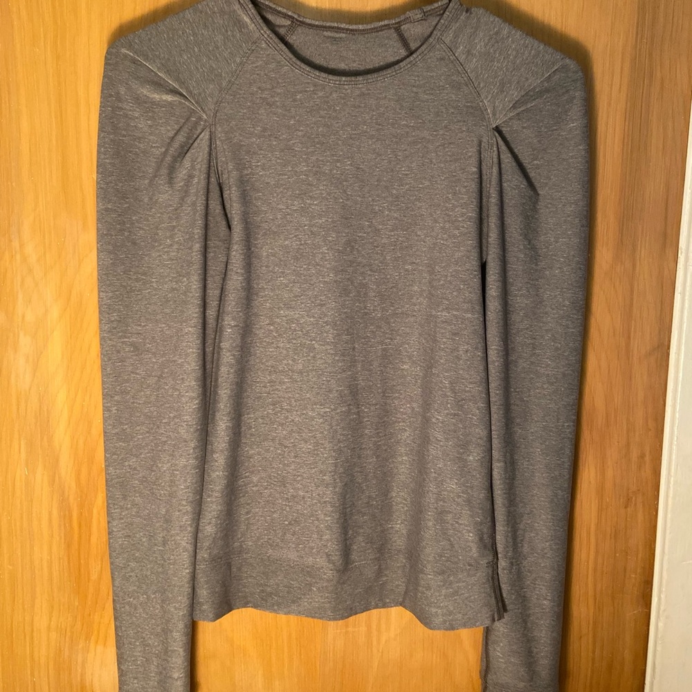 Lululemon Think Fast Herringbone Long Sleeve Athletic Top Size 8 Excellent Cond